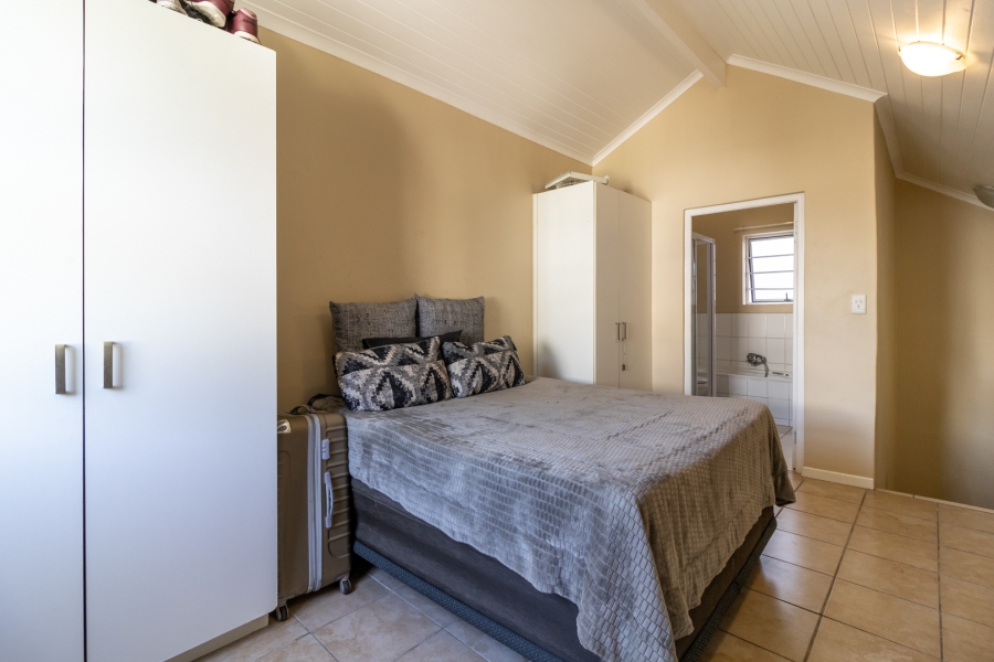 1 Bedroom Property for Sale in Wellington Central Western Cape